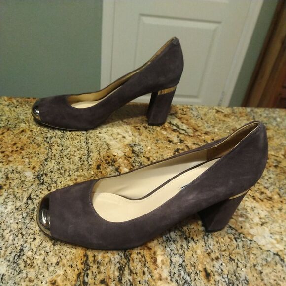 Prada Logo Brown Suede Leather Silver Cap Round Toe Chunky Heel Pumps Sz 7.5 38 - Picture 4 of 12